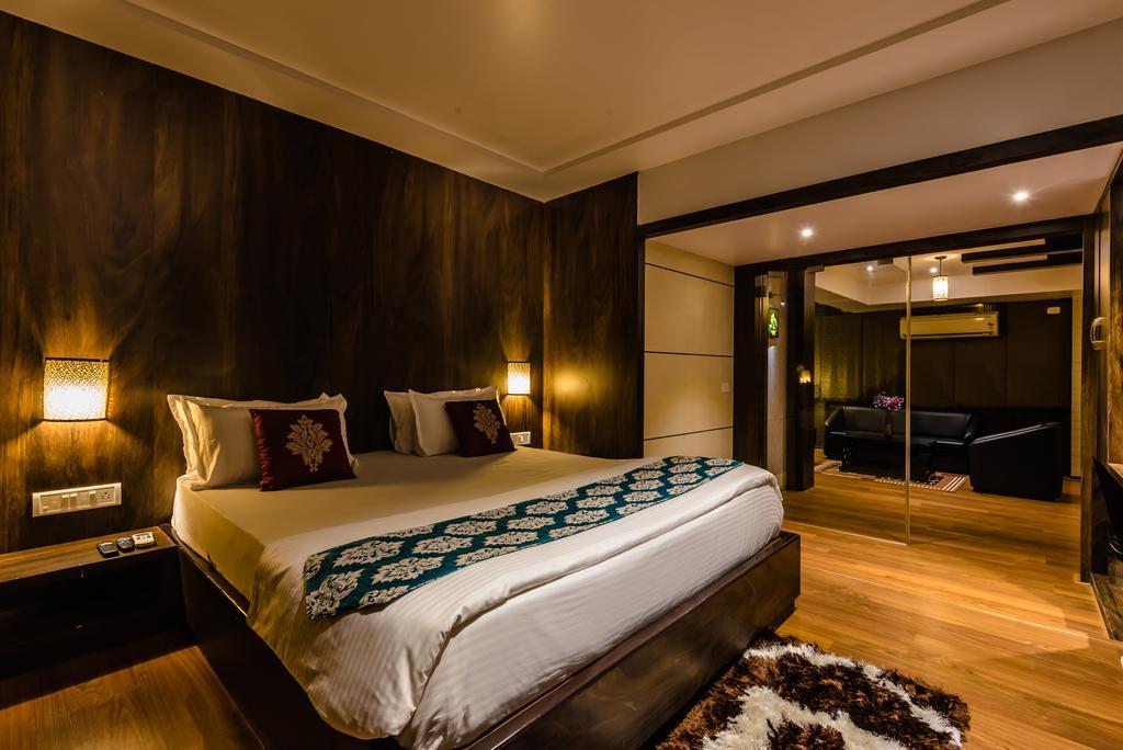 Hotel Peace Park Panvel Zewnętrze zdjęcie